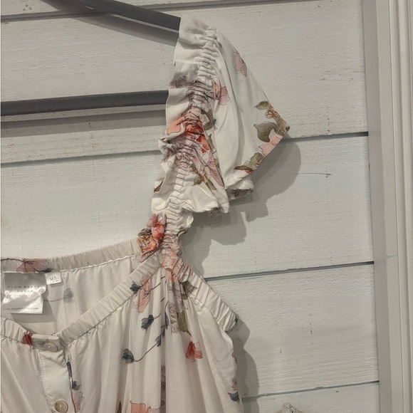 Plum Pretty Sugar Pink and White Ruffled Sleeveless Blouse - Picture 5 of 14